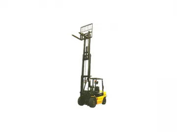 Three Stage Mast Forklift