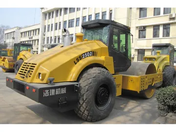 Single Drum Vibratory Roller (LSS Series 17000kg-25000kg Road Roller)