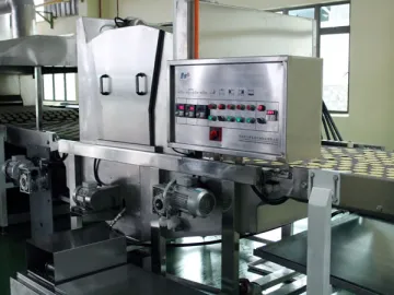 Oil Spraying Machine & Powder Scattering Machine