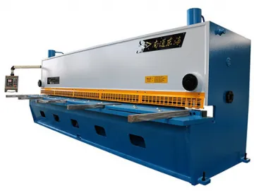 CNC shearing-machine