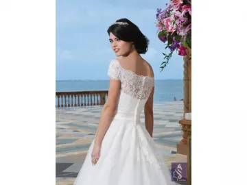 B003 Wedding Gown