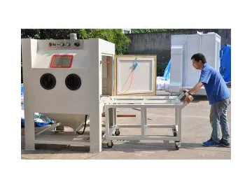 Dry Sandblasting Machine