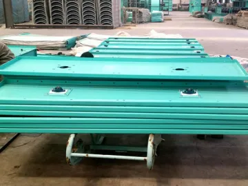 Enclosed Belt Conveyor