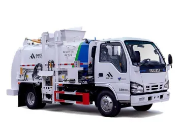 Side loading garbage truck