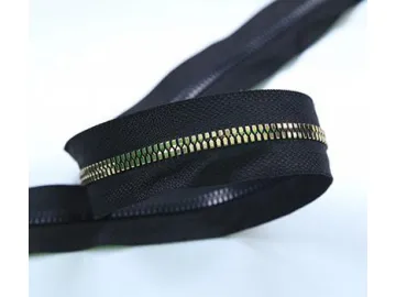 8# Molded Plastic Zipper